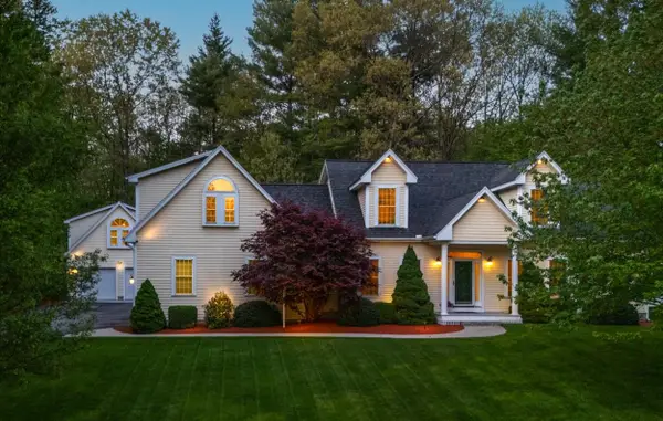 5 Glastombury Drive, Sandown, NH 03873