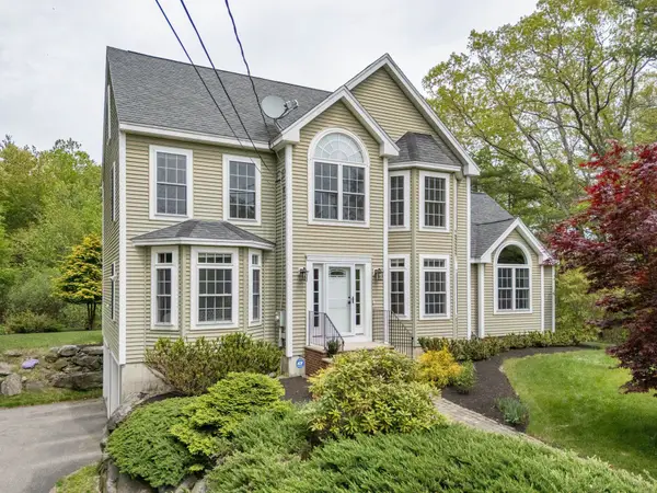 212 Oak Hill Road, Barrington, NH 03825