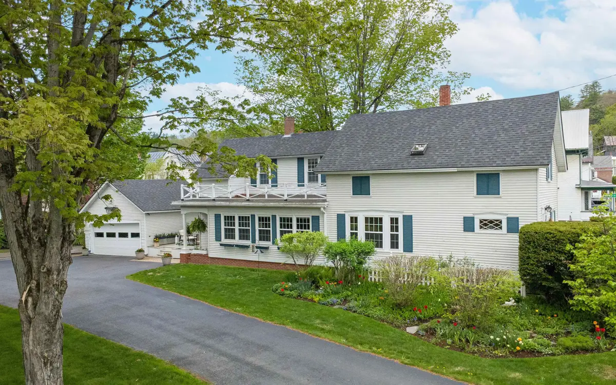 179 Mount Pleasant Street, Saint Johnsbury, VT 05819 - #1