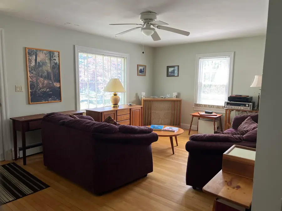 8 Hooker Street, Nashua, NH 03064 - #2