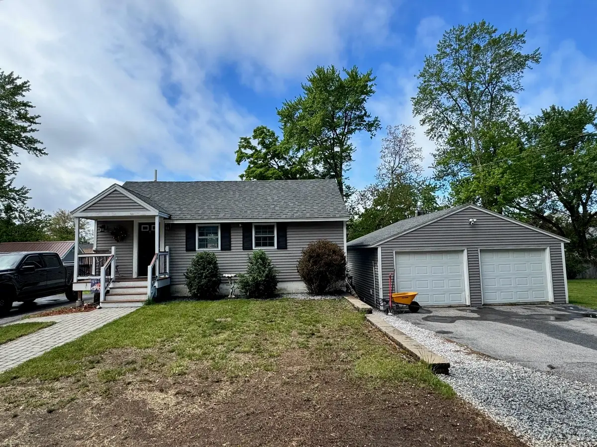 29 Lee Avenue, Manchester, NH 03109 - #1