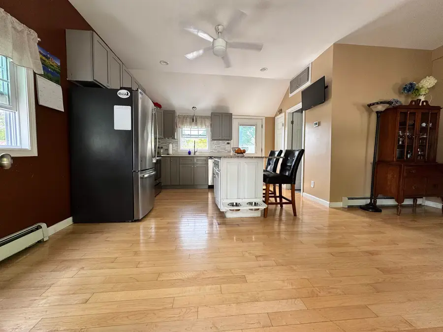 29 Lee Avenue, Manchester, NH 03109 - #3
