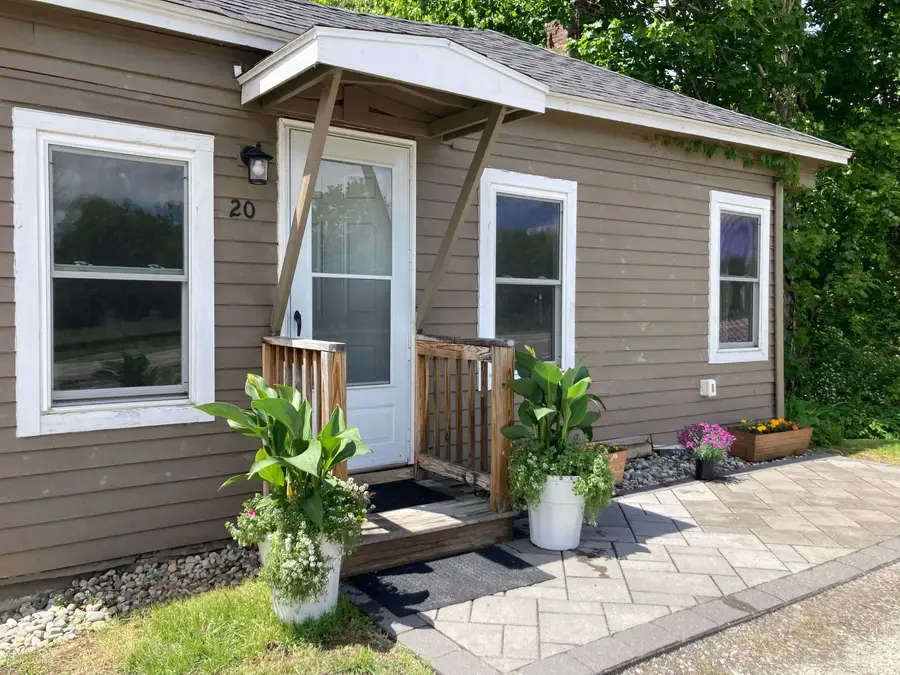 20 Daniel Webster Highway, Plymouth, NH 03264 - #3