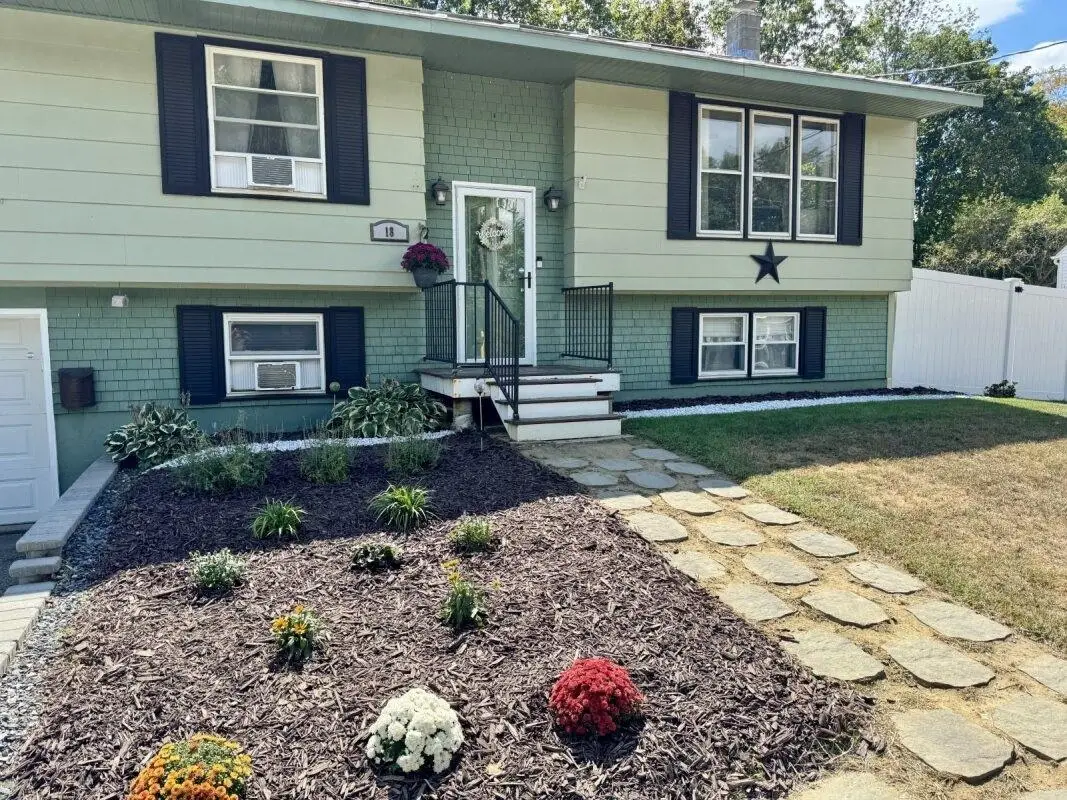 18 Edgewood Street, Claremont, NH 03743 - #1
