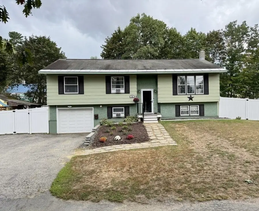18 Edgewood Street, Claremont, NH 03743 - #3