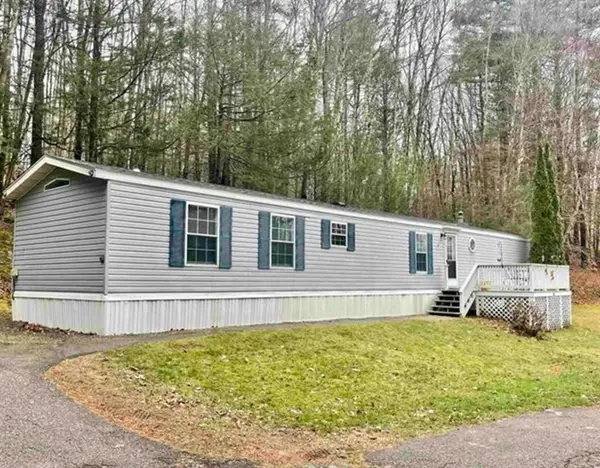 118 Princeton Street, Newmarket, NH 03857