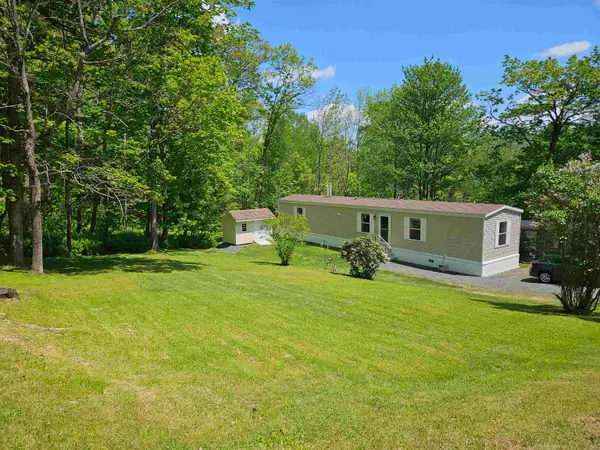 20 Meriden Mobile Court Drive, Plainfield, NH 03781