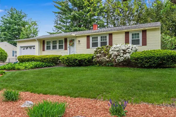 14 Upstone Drive, Nashua, NH 03063