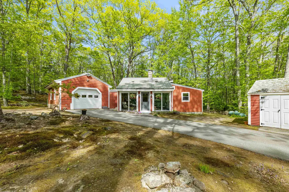 9 Red Oak Road, Barnstead, NH 03218 - #1