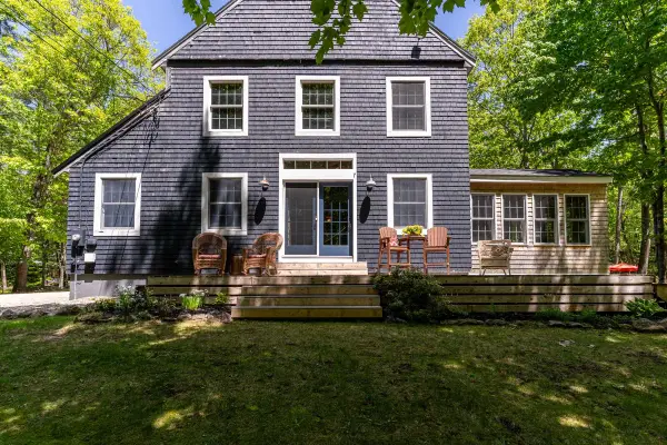 338 Middleton Road, Wolfeboro, NH 03894