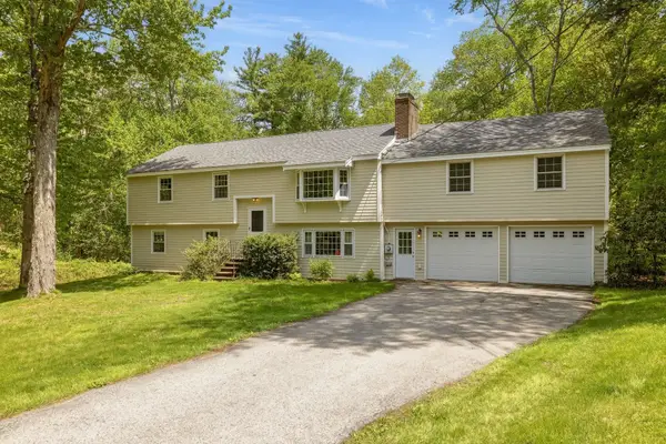 16 Jana Lane, Stratham, NH 03885