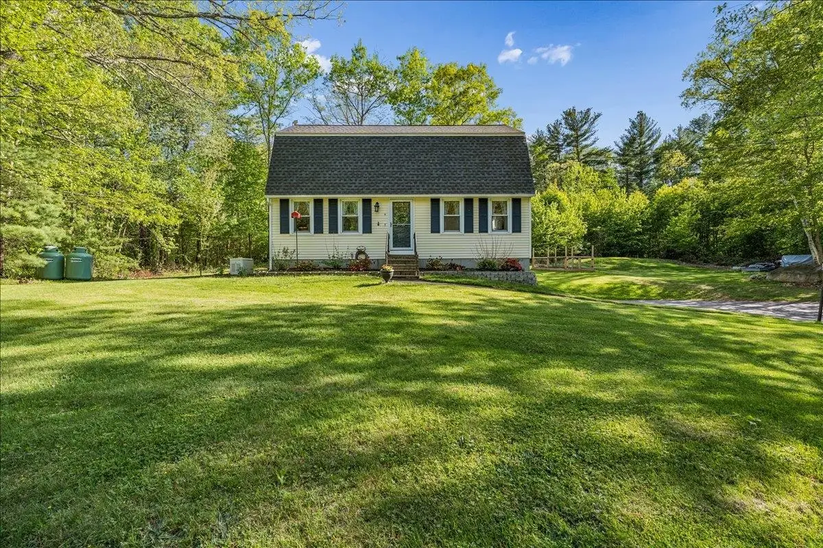 14 Maplewood Drive, Londonderry, NH 03053 - #1