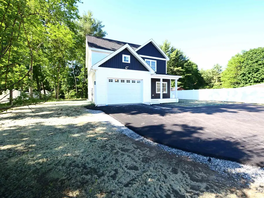 144 South Mast Street, Goffstown, NH 03045 - #2