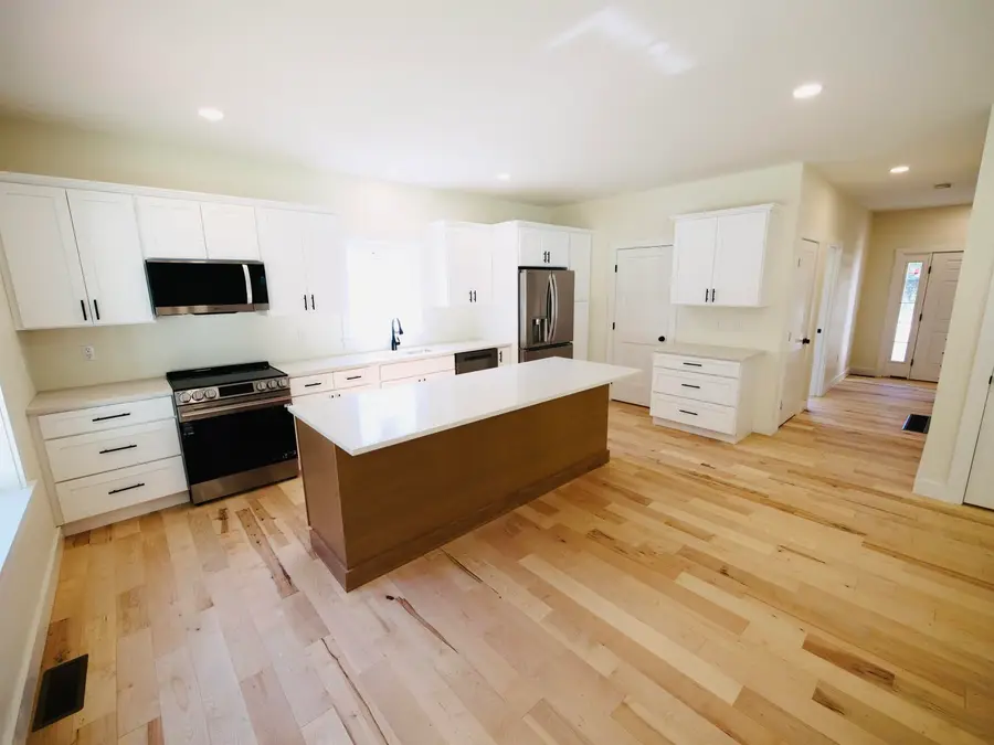 144 South Mast Street, Goffstown, NH 03045 - #3