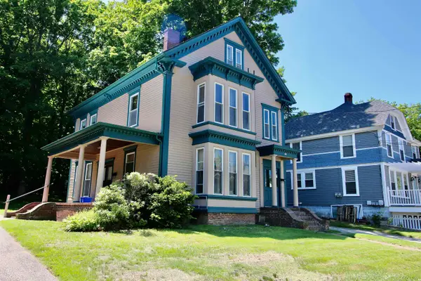22 Maple Street, Somersworth, NH 03878