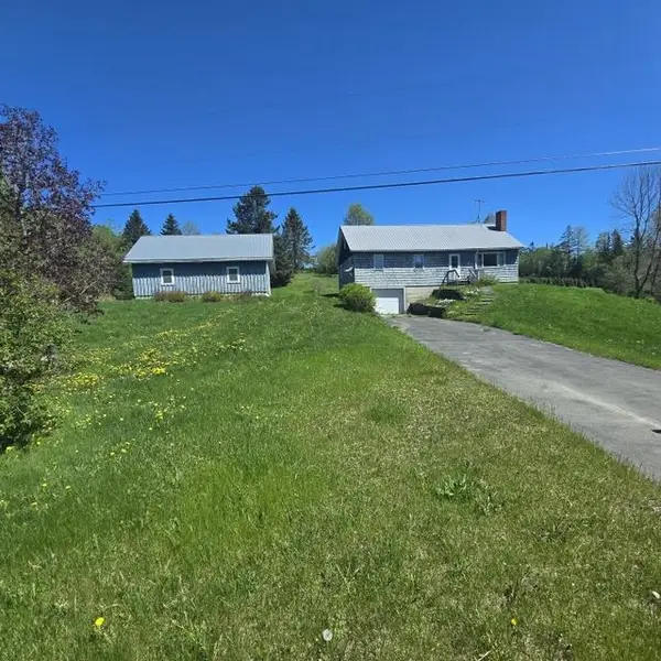 5042 South Wheelock Road, Wheelock, VT 05851