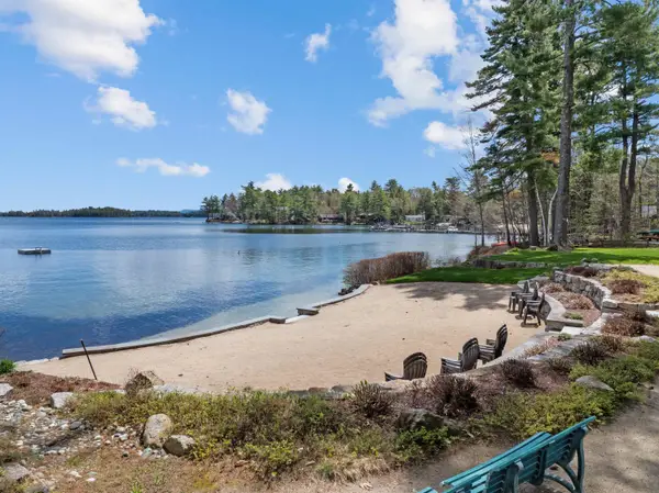 12 Brookhurst Lane East, Meredith, NH 03253