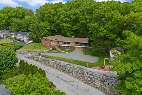 33 High Ridge Road, Manchester, NH 03104
