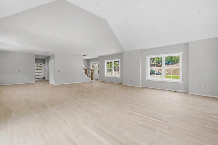 42 Canterbury Road, Pelham, NH 03076 - #3