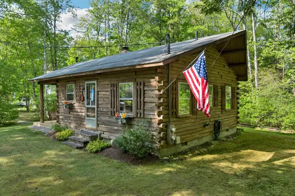 11 Dustin Drive, Barnstead, NH 03225