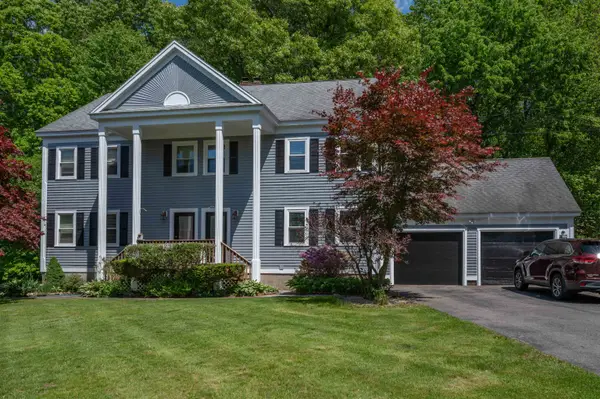 2 Bedard Avenue, Derry, NH 03038