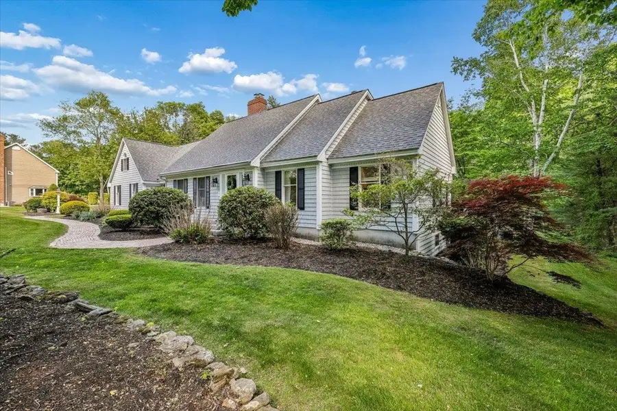 22 Kent Street, Windham, NH 03087 - #2