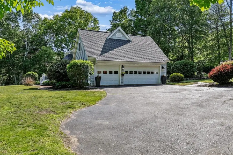 22 Kent Street, Windham, NH 03087 - #3
