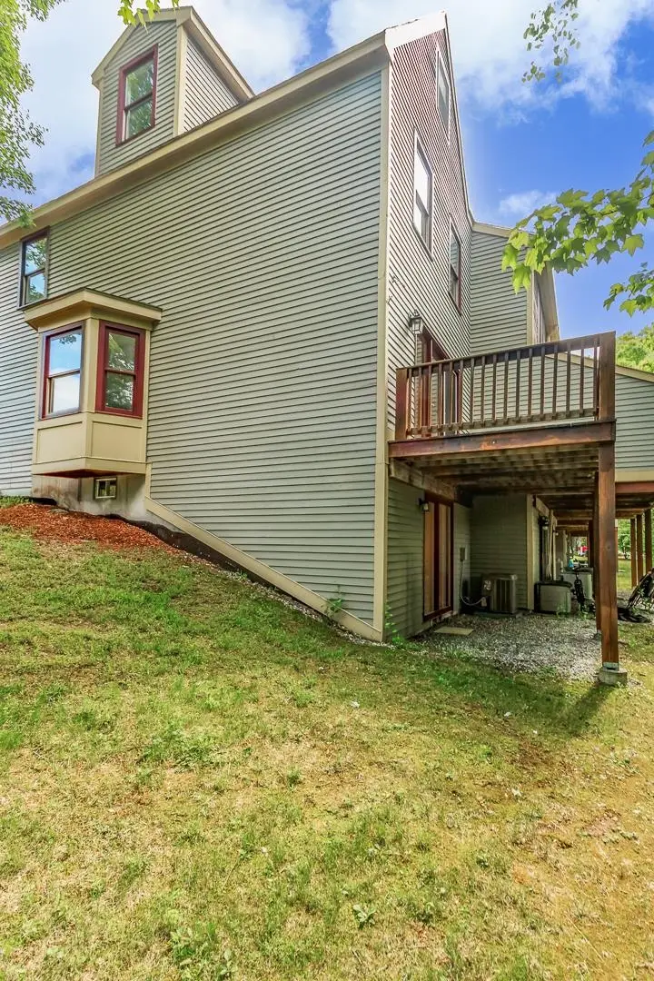 264 Bartemus Trail, Nashua, NH 03063 - #3