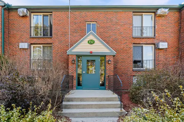 132 English Village Road #304, Manchester, NH 03102