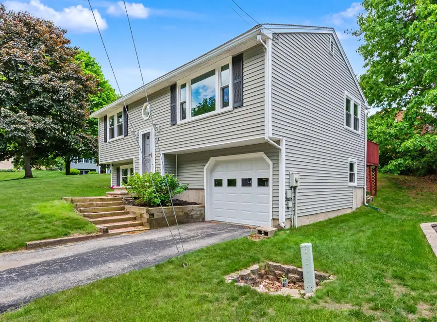 6 Killian Drive #17, Nashua, NH 03062-3717 - #3