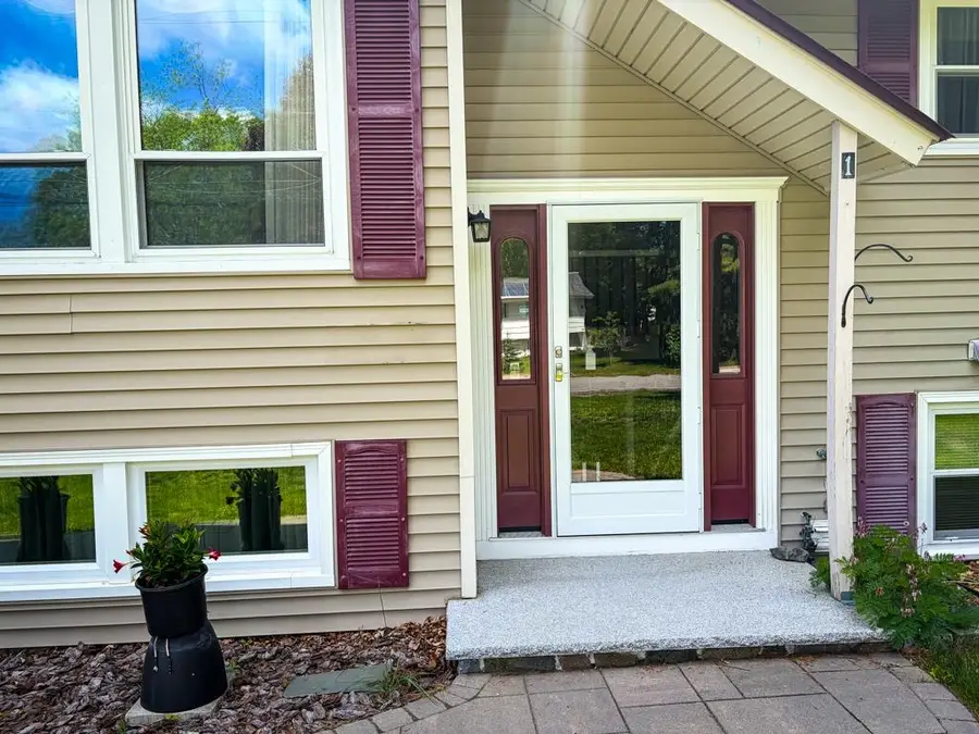 1 Pine Tree Lane, Merrimack, NH 03054 - #3