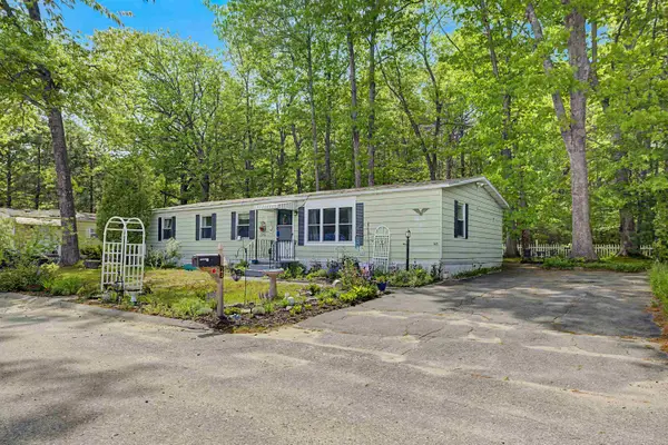 143 Robin Hood Drive, Exeter, NH 03833