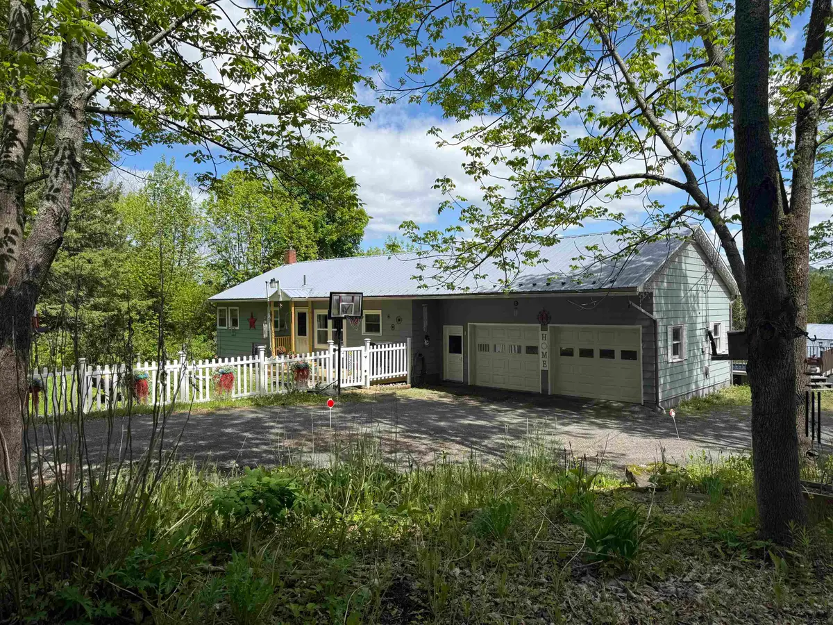 562 Lake Region Road, Barton, VT 05860 - #1