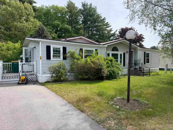13 Caribbean Lane, Rochester, NH 03867