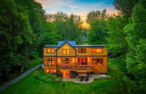 654 Moulton Lane, Stowe, VT 05672