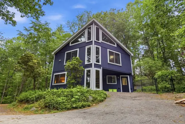 8 Orchard Drive, Durham, NH 03824