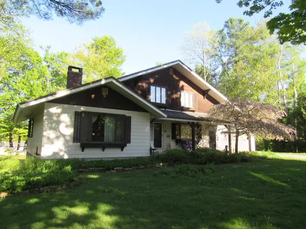 96 Stagecoach Drive, Newport City, VT 05855