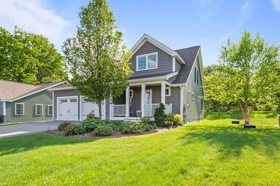 4 Three Ponds Drive, Brentwood, NH 03833 - #3