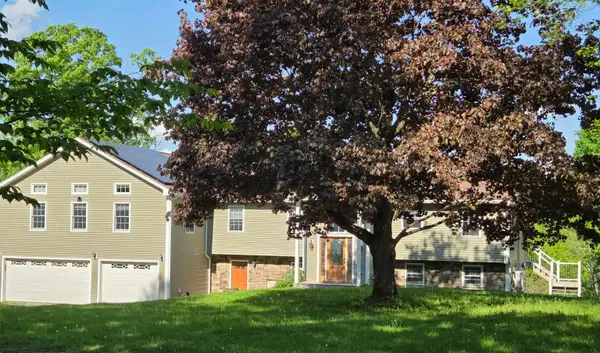 156 Covey Road, Westford, VT 05494