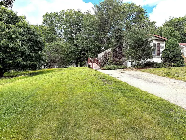 24 Christopher Lane, Fremont, NH 03044