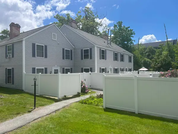 15 Hemlock Forest, Dover, NH 03801