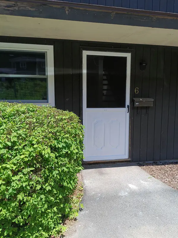 40 Brookside Drive #6, Brattleboro, VT 05301
