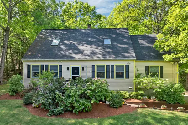 490 Meredith Center Road, Laconia, NH 03246