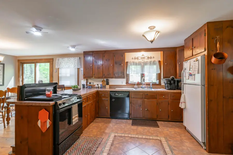 186 Old Bennington Road, Greenfield, NH 03047 - #3