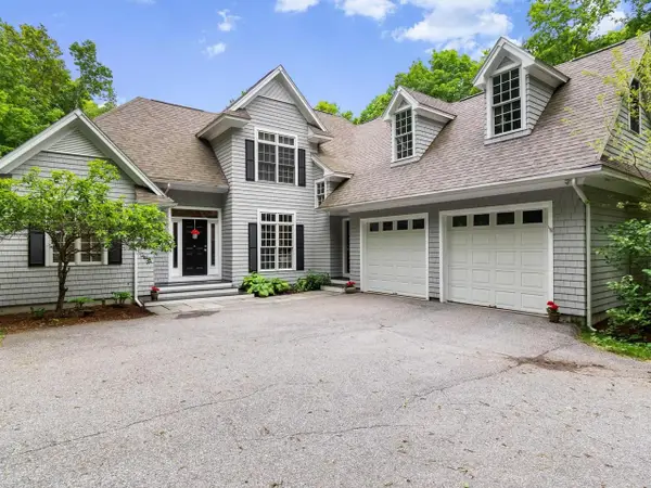 86 Wildwood Court, Shelburne, VT 05482