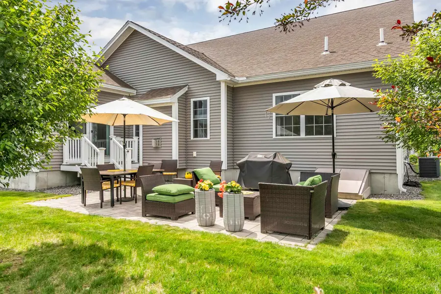 1 Honeycrisp Circle, Londonderry, NH 03053 - #3