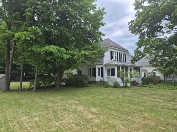 22 Fairview Avenue, Derry, NH 03038