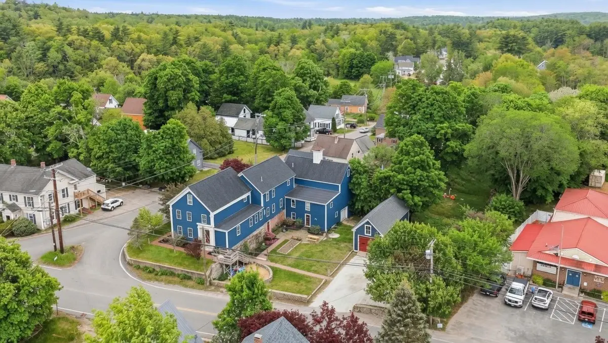 1 Old Manchester Road, Raymond, NH 03077 - #1