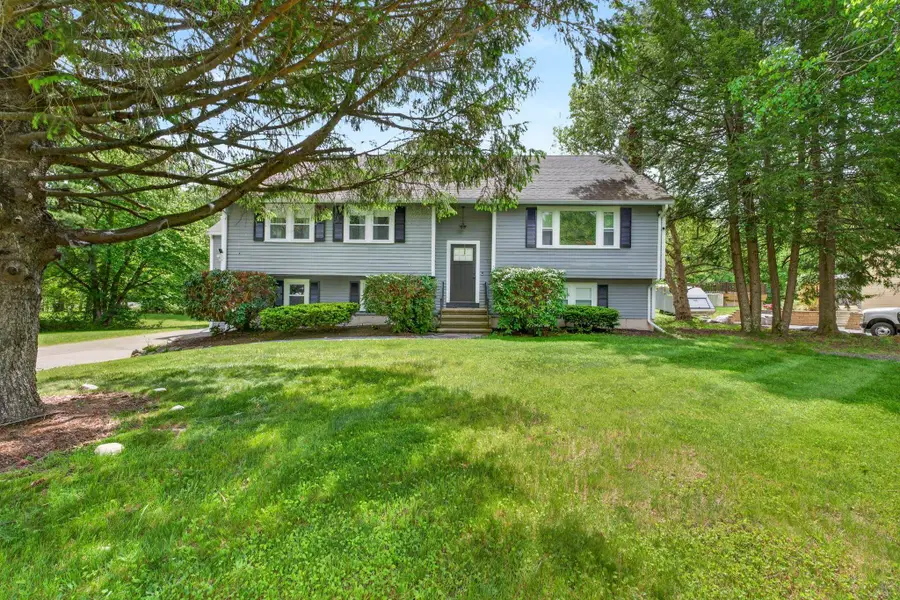 30 Amberwood Drive, Atkinson, NH 03811 - #2