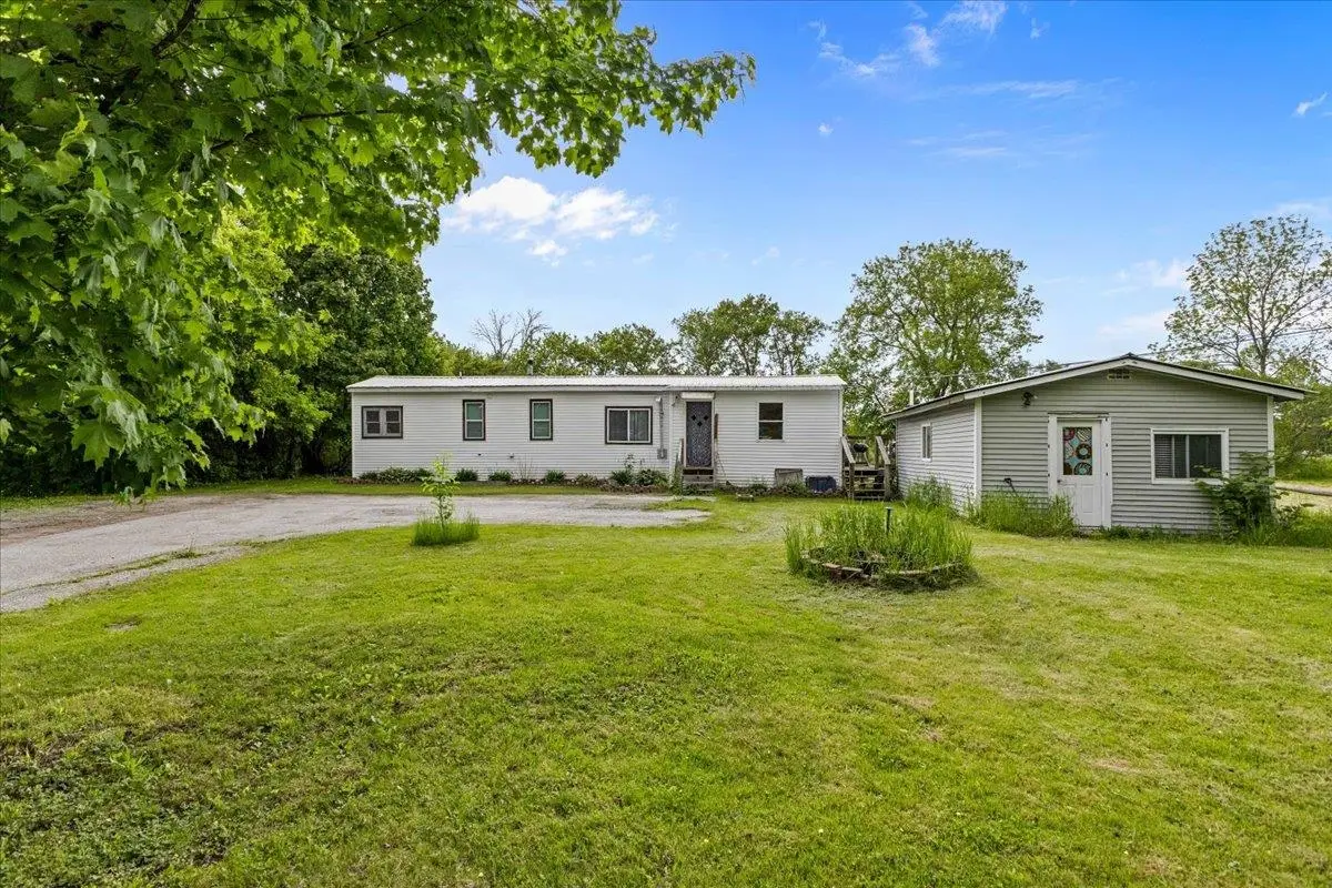 24 Pearl Ave Extension, Saint Albans, VT 05478 - #1